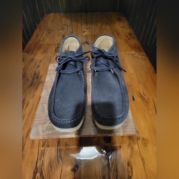 Black Suede Chukka boots NWOT size 11 - Picture 3 of 6